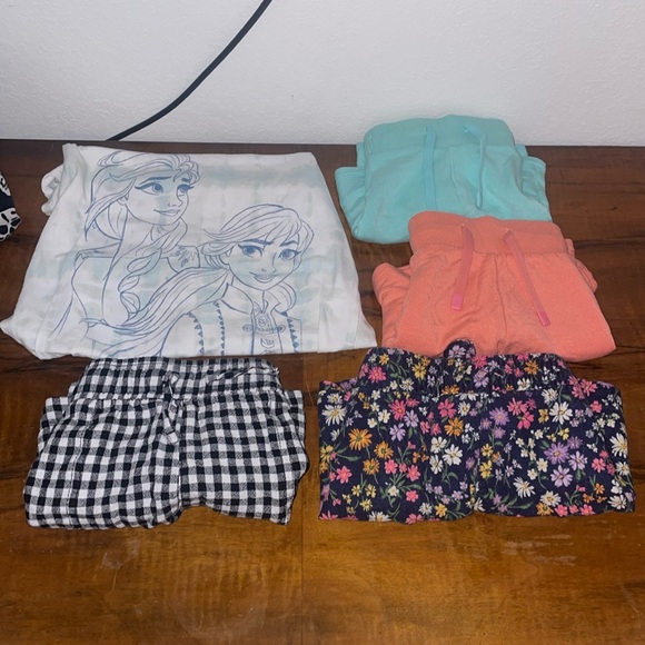 ๐ Girls 10/12 Shorts Bundle - Picture 1 of 11